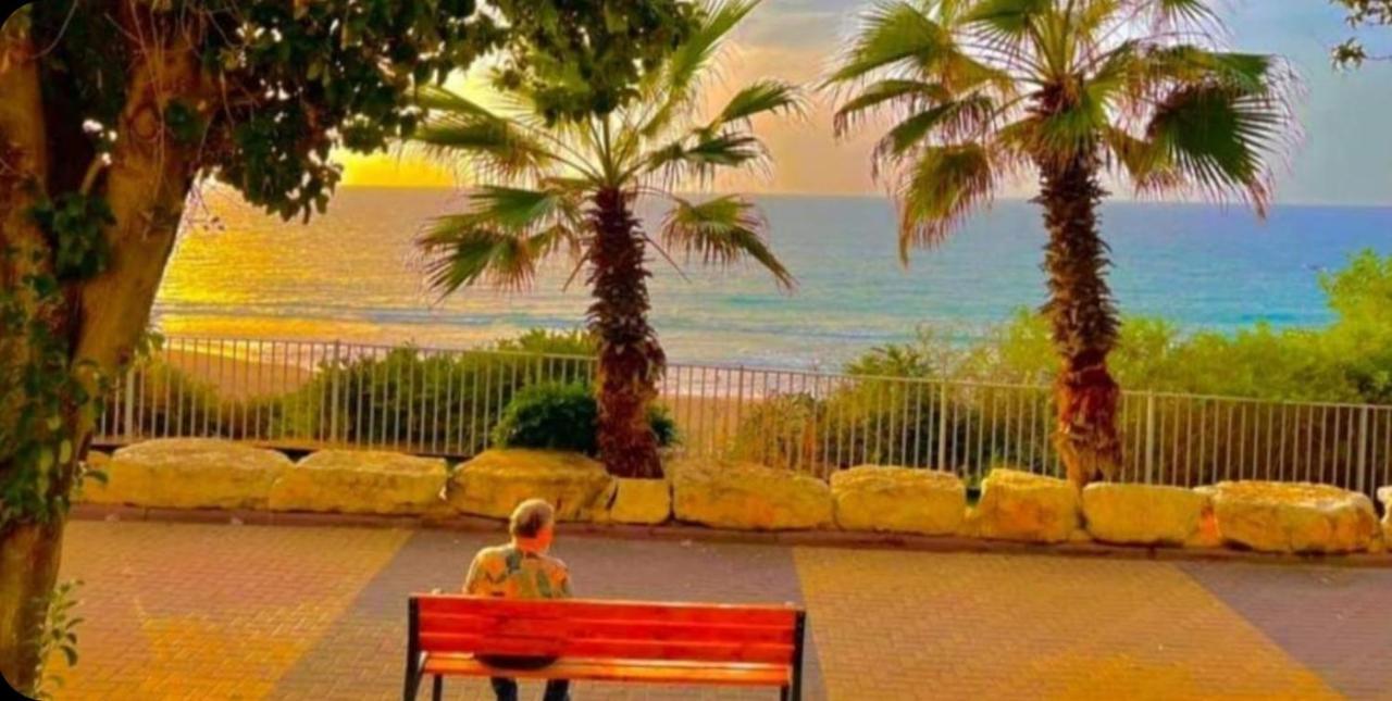 Apart Hotel Tlv/Bat Yam Beach Front 1207 エクステリア 写真