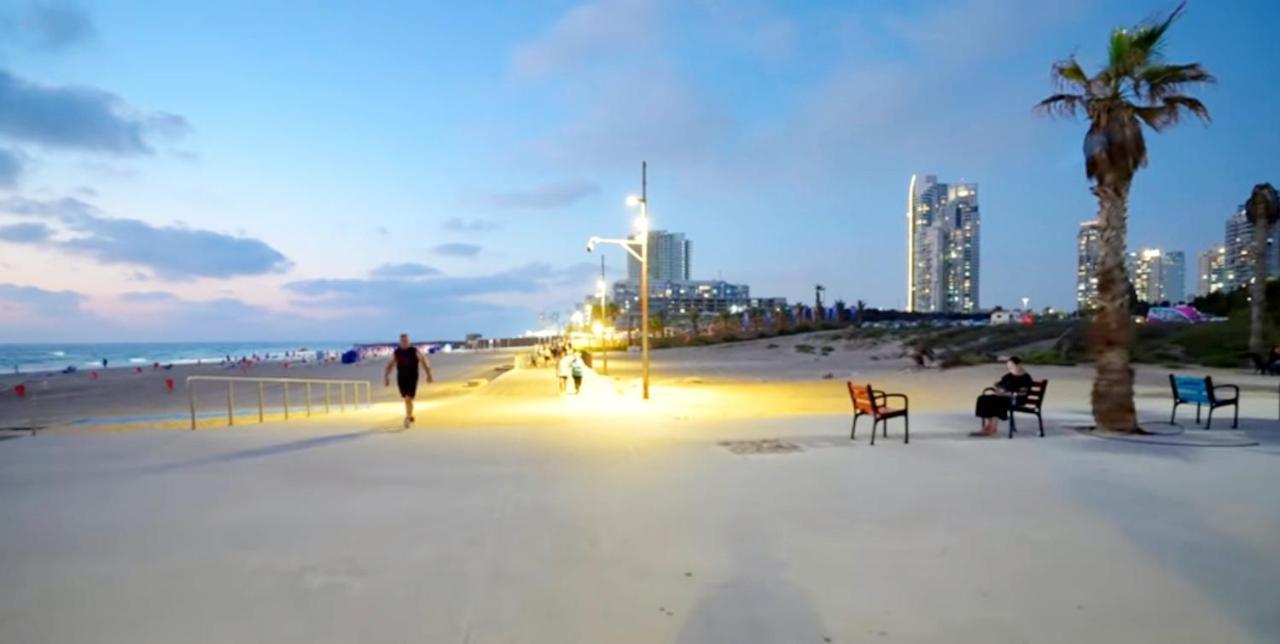 Apart Hotel Tlv/Bat Yam Beach Front 1207 エクステリア 写真