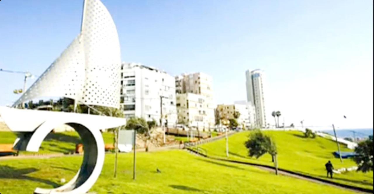 Apart Hotel Tlv/Bat Yam Beach Front 1207 エクステリア 写真
