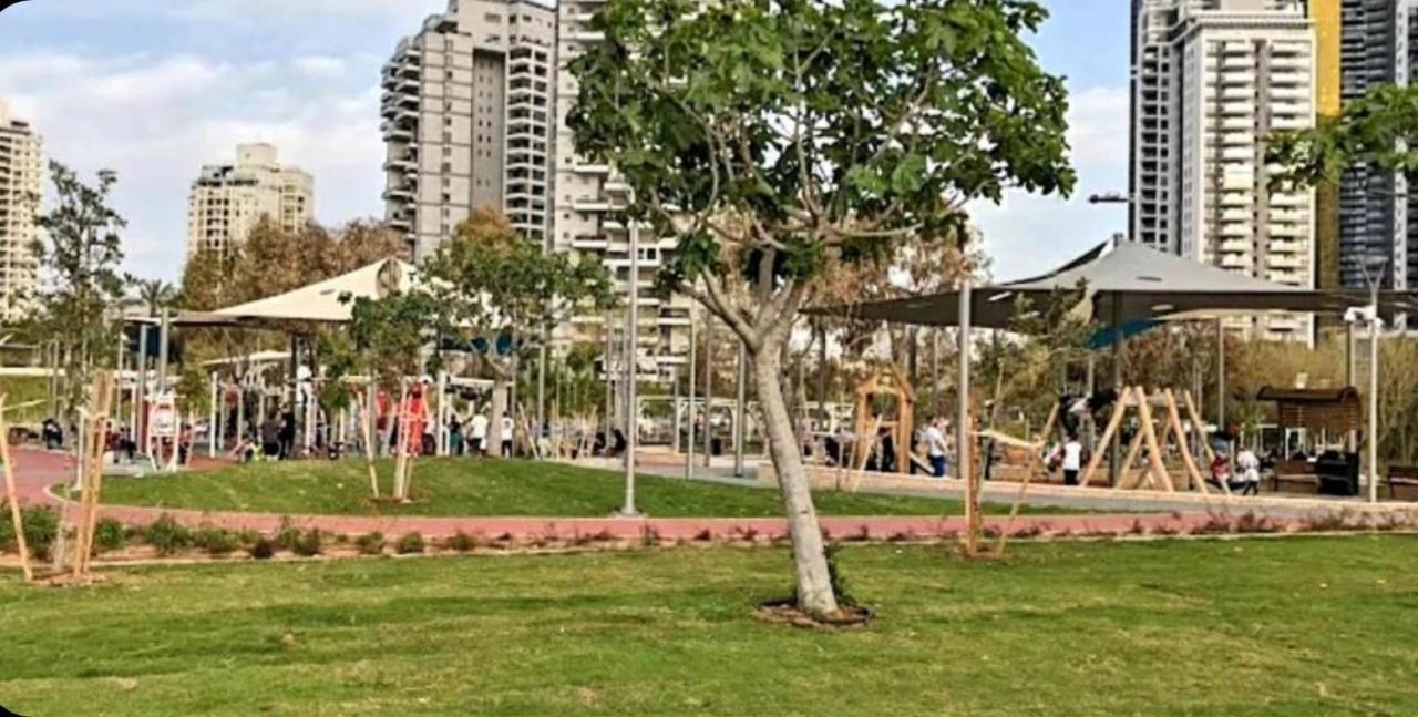 Apart Hotel Tlv/Bat Yam Beach Front 1207 エクステリア 写真